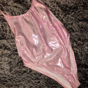🌸Metallic pink swim suit🌸